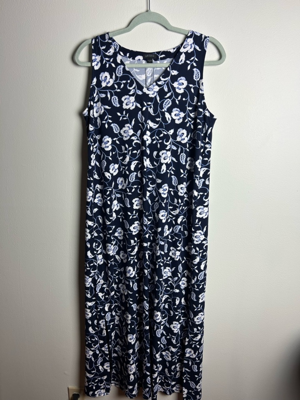 J. Jill Navy and White Floral Maxi Dress